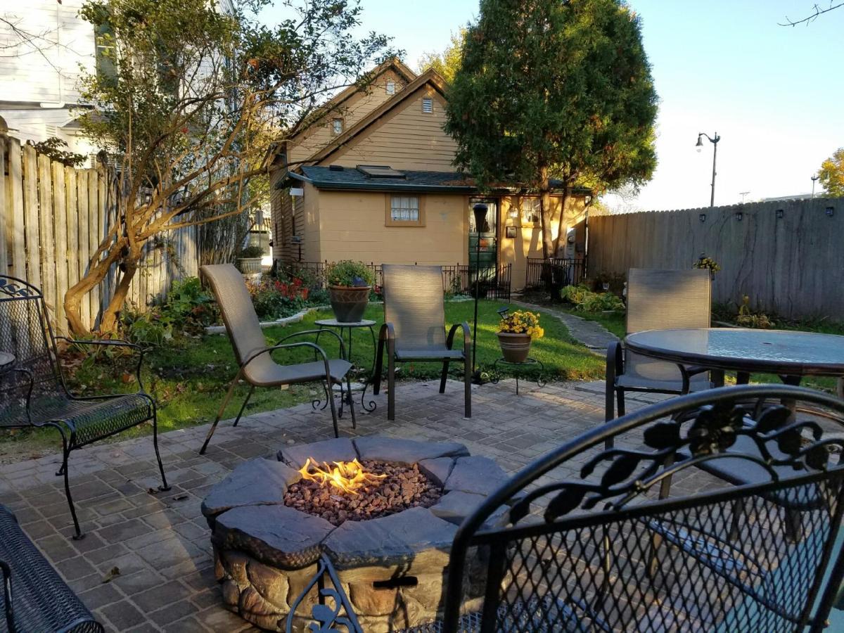 Lilly Pad Hotel Cedarburg Luaran gambar