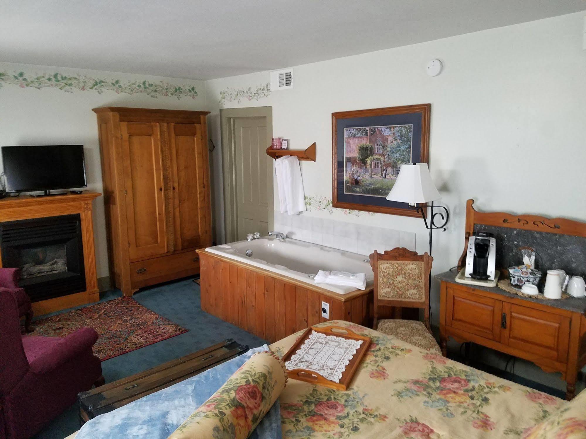 Lilly Pad Hotel Cedarburg Luaran gambar