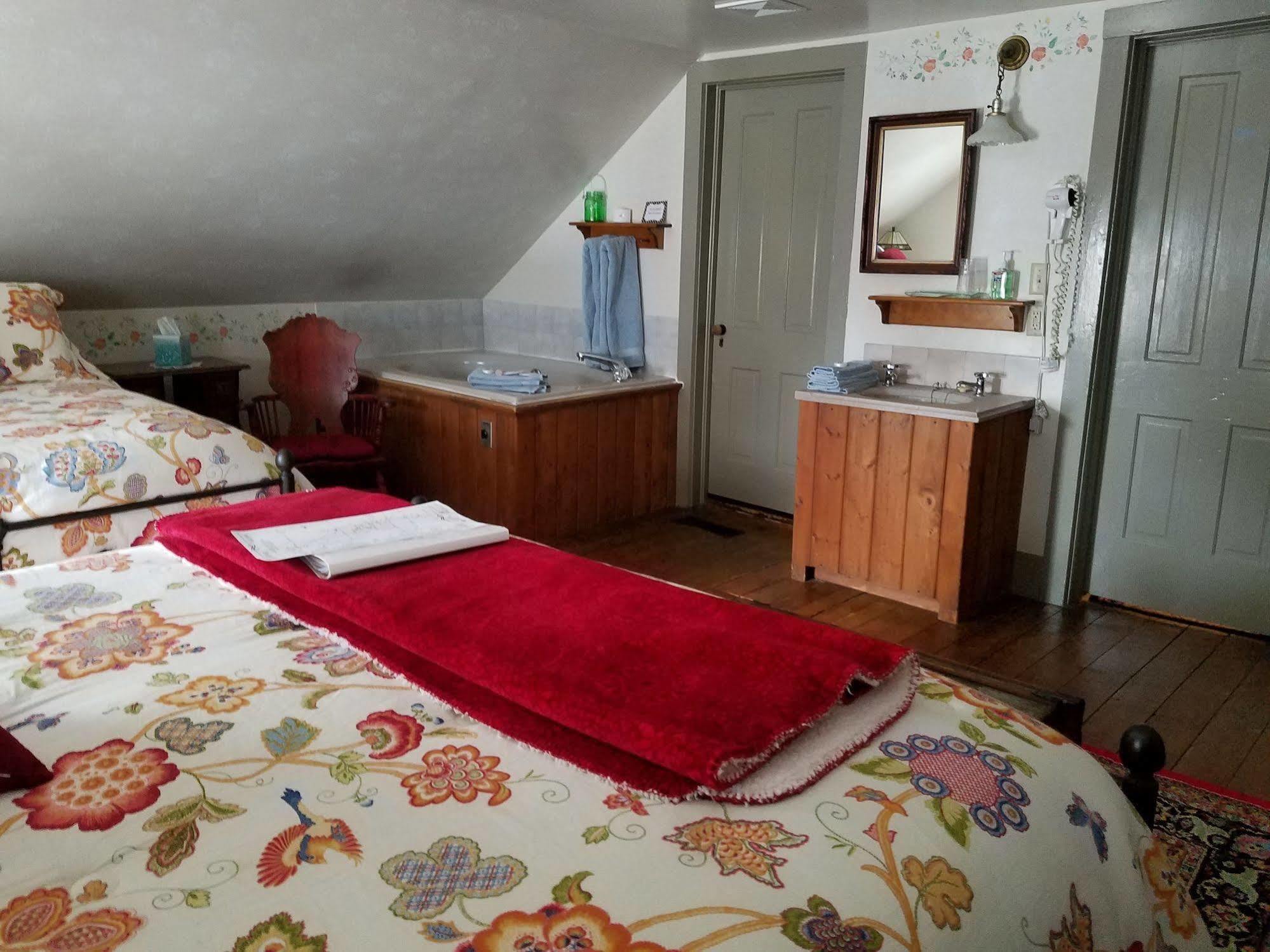 Lilly Pad Hotel Cedarburg Luaran gambar