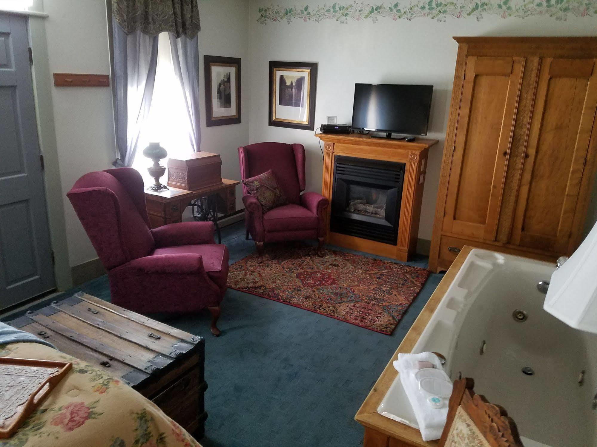 Lilly Pad Hotel Cedarburg Luaran gambar