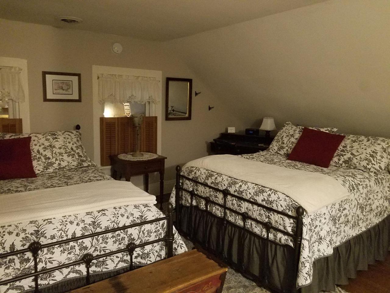 Lilly Pad Hotel Cedarburg Luaran gambar